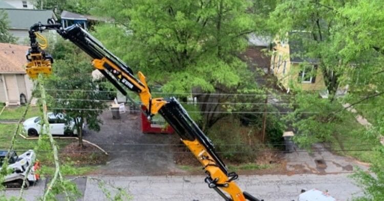 service-area-grapple-saw-truck-services